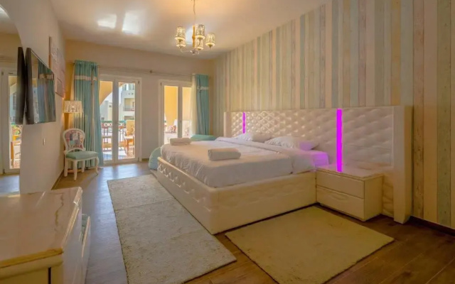Marina Mosaique 1 BR Apartment with Pool view
