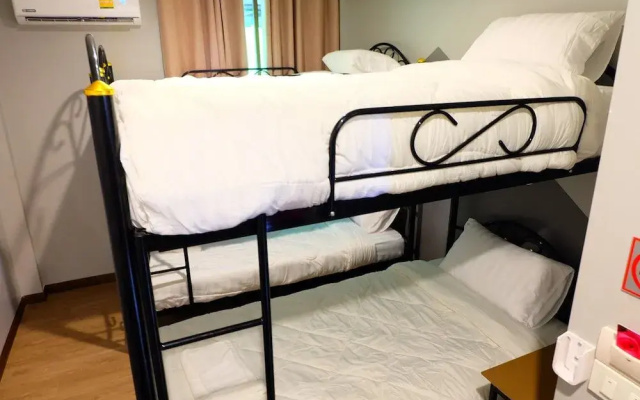 Full Moon' House - Hostel