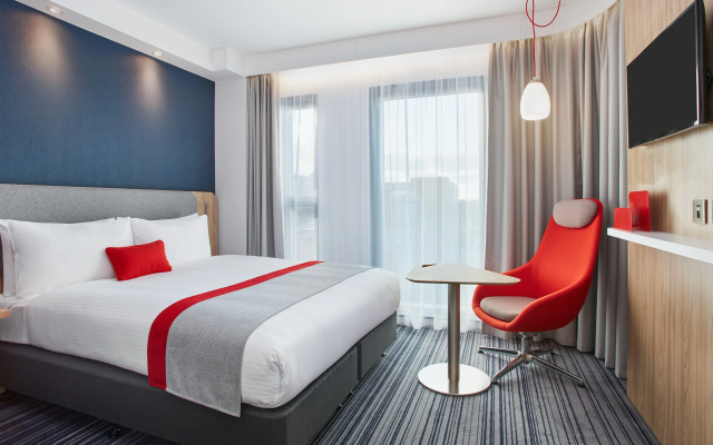 Holiday Inn Express London - Ealing by IHG