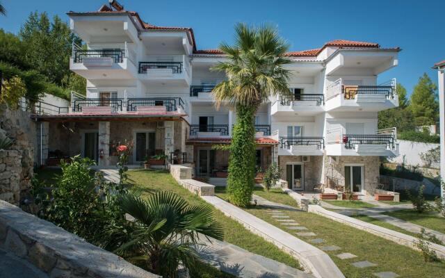 Отель Halkidiki Palace вид на фасад