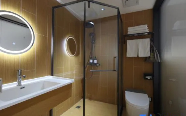 Yifan Residence Hotel