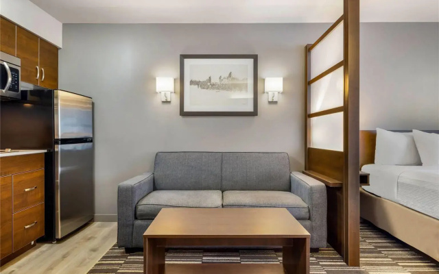 Microtel Inn and Suites by Wyndham Mont Tremblant