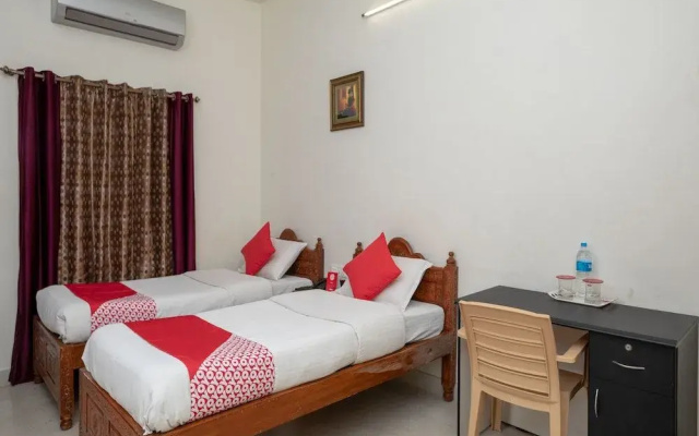 OYO 16836 Royal Home Stay
