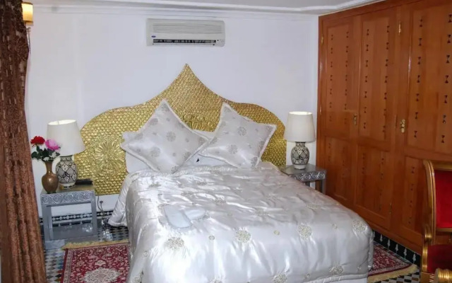 Room in B&B - Riad Authentic Palace & Spa - Rayhana