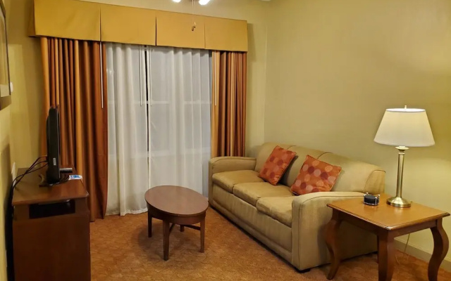 Nashville 2BD Lockoff