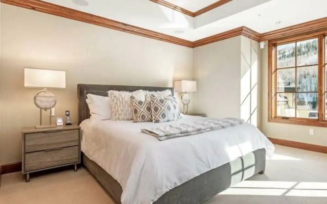 Platinum Vail Ritz-carlton 4 Bedroom Mountain Residence Just One Block From the Eagle Bahn Gondola