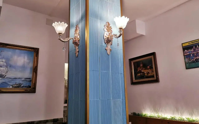 Barcelona Corona Hostal