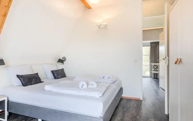 Villa in Banjaard Near Sandy North Sea Beach