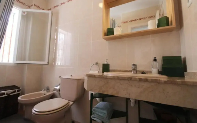 House - 2 Bedrooms with Pool and WiFi - 107850