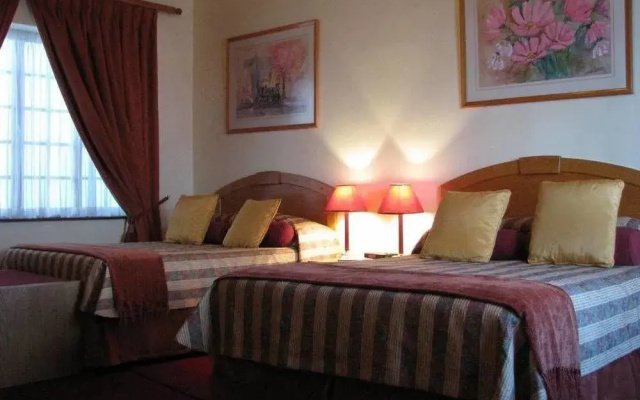 Laings Lodge