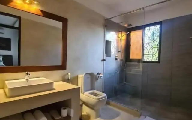makaazi hotel Nyali