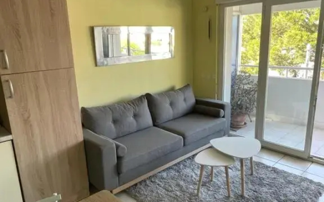 Lumineux 2 Pieces, Terrasse, Garage Prive, En Bord de Mer