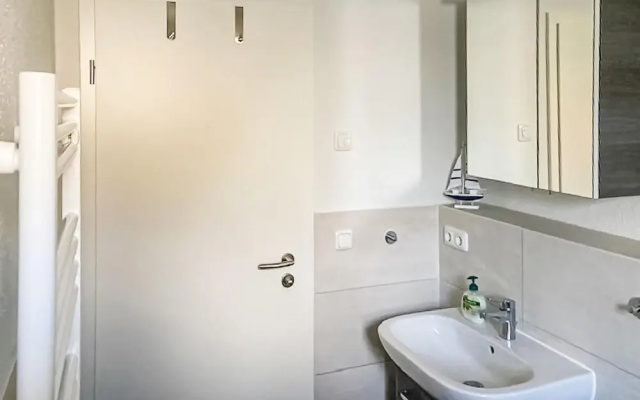 Awesome Apartment in Graal-müritz With 1 Bedrooms and Wifi