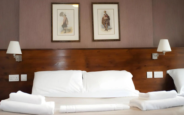 Edinburgh House Hotel