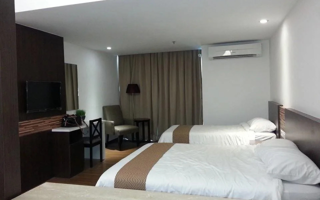 Qaseh Aryaana Suite