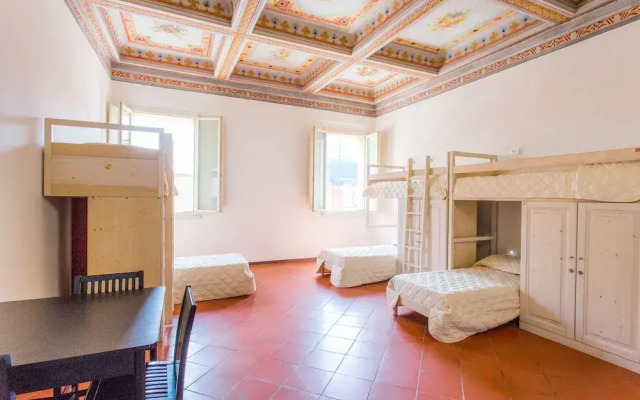 Student's Hostel Estense
