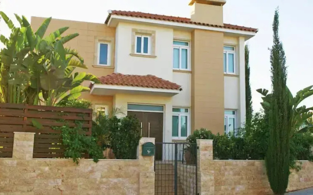 Villa Orpheya