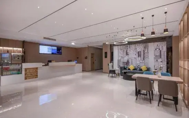 Tuke Resort Hotel (Zhangjiagang Tangqiao RT-Mart)