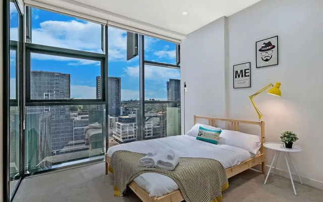 Waterloo 2bed Apt 10min to Cbd+free Parking Nwa005