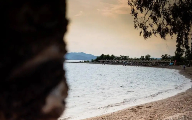 Karnagio Seafront in Agria