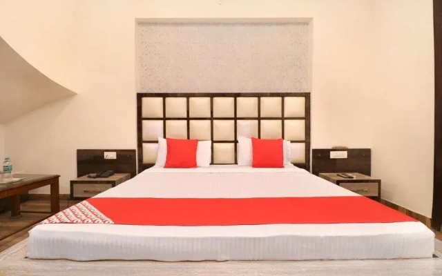 Unique House by OYO Rooms