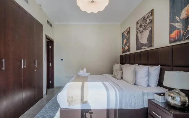 GLOBALSTAY The Residences Tower 8