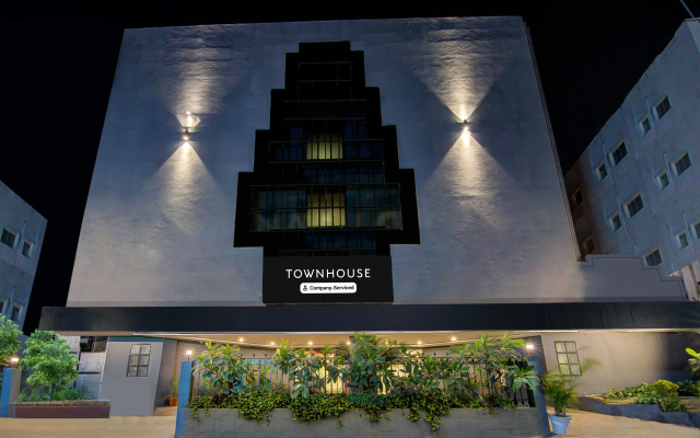 Deluxe Super Townhouse Lakdikapul