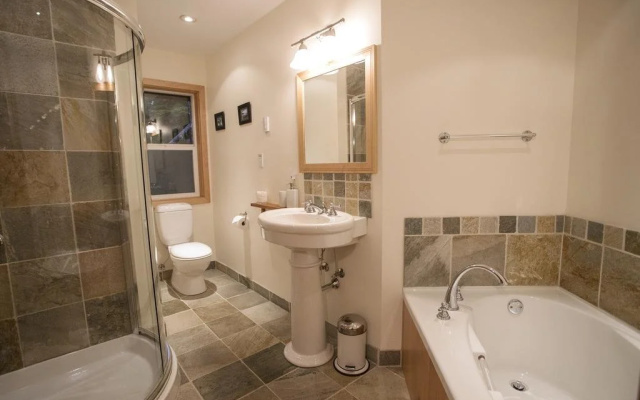 Chesterman Hideaway
