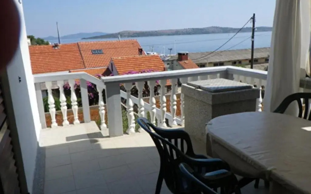 Milka - in Center & Close to the sea - H