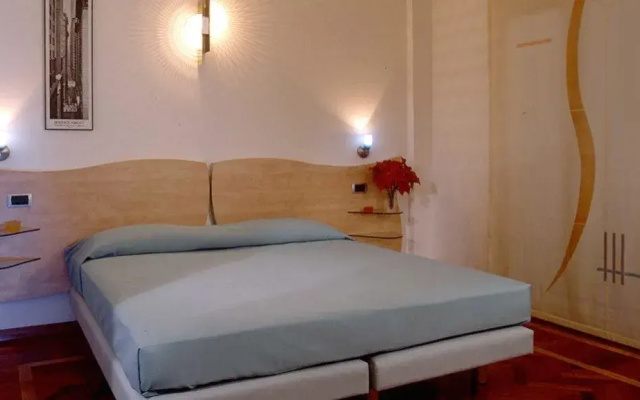 Alfredo Hotel