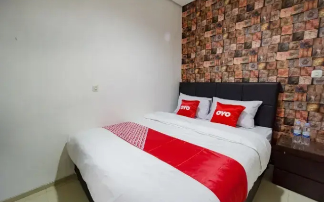 Residence Stasiun Tebet Syariah by OYO Rooms