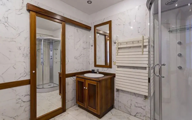 Flat 106M² 2 Bedrooms 1 Bathroom - Genoa