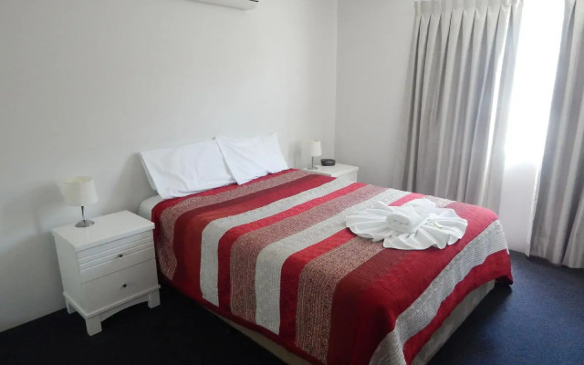 Tranquil Shores Holiday Apartments