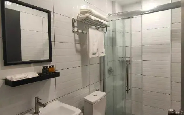 Uptown Hotel