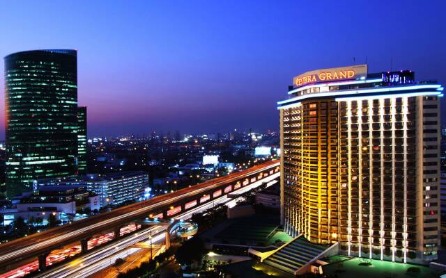 Отель Centara Grand at Central Plaza Ladprao Bangkok Таиланд, Бангкок - 1 отзыв об отеле, цены и фото номеров - забронировать отель Centara Grand at Central Plaza Ladprao Bangkok онлайн вид на фасад