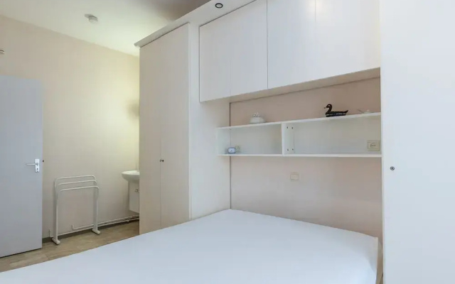 Ground Floor Apartment With sea View and Garage