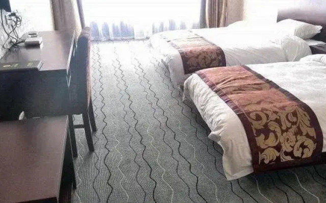 Yilu Harbour Holiday Hotel
