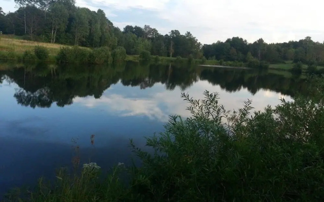 Tentrr - Sean Billy Pond Hideaway