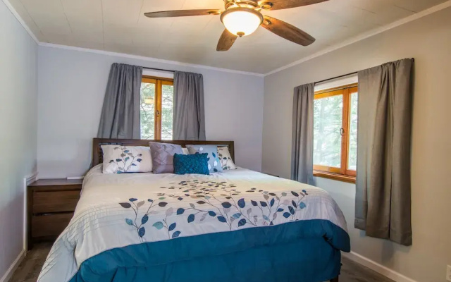 Lake Love 4 Bedroom House