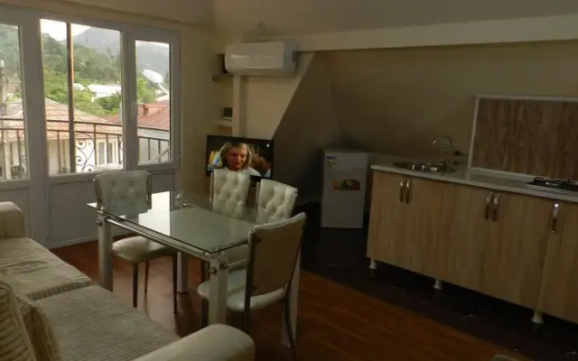 Tigran Guest House