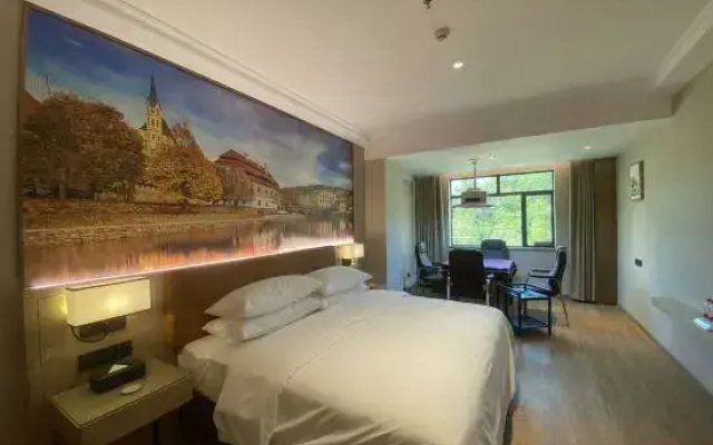 Vienna Hotel (Huizhou Boluo Futian Branch)