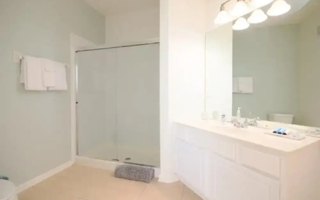 Vista Cay Star 3 Bedroom Condo by Redawning