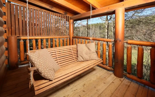 Sweet Surrender 1 Br cabin by RedAwning