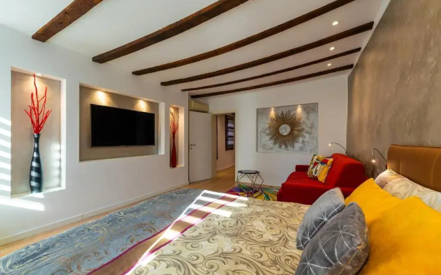 GDhouse 806
