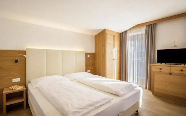 Rosalpina Apt 1