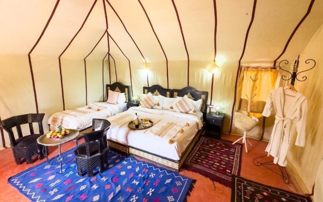 Merzouga  Aicha Luxury Camp