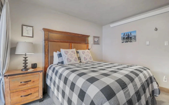 Vp-c112 Village Point 3 Bedroom Condo