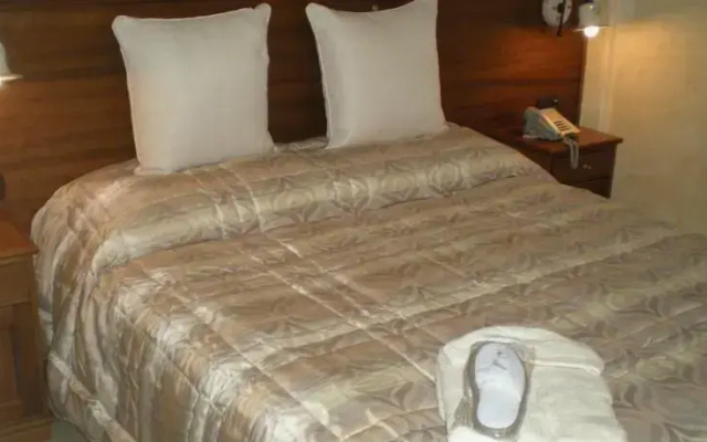Hotel Costa Del Monte