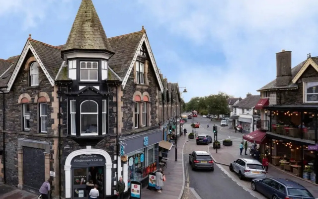 3 Bedroom - 2BR - Apartment - Central Windermere