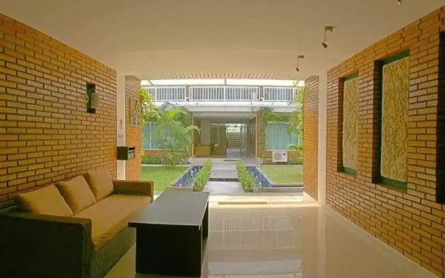 Center Park Service Apartment & Hotel